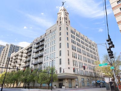 758 N Larrabee St APT 310