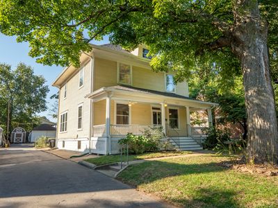 1330 E Walnut Street