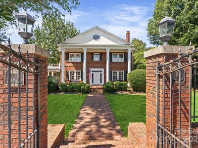 127 N Main St