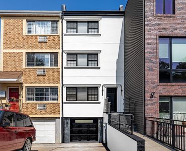 451 Lexington Ave