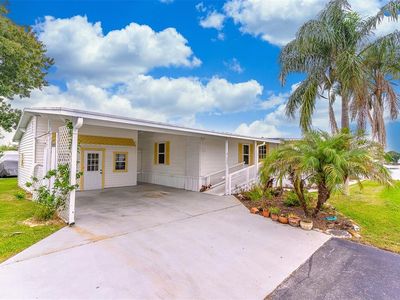 302 Basswood Ct