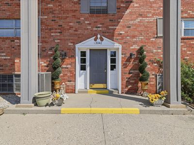 3042 Lake Shore Dr Unit D