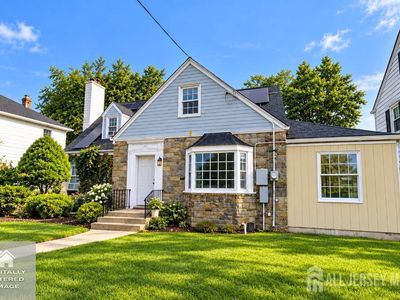 166 Jones Ave