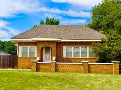 Property at 917 S Main St, Blackwell, OK