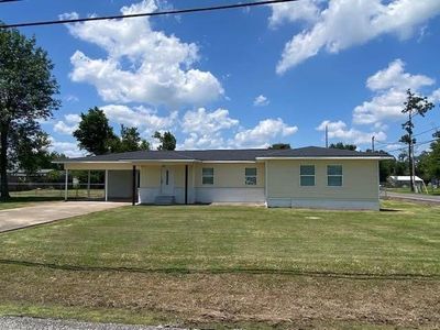 402 Goss Rd