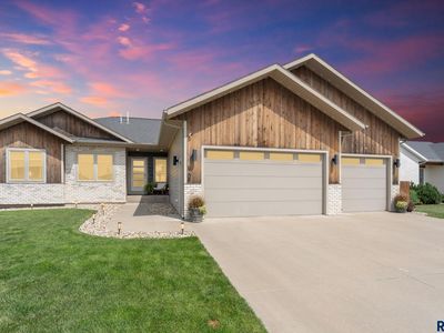 6708 E Dugout Ln
