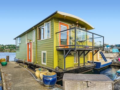 2040 Westlake Avenue N #26