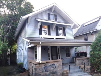 211 Egmont Avenue