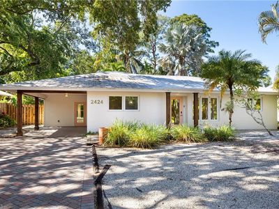 2424 Harbor RD