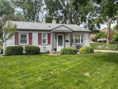 1210 Greenlawn Dr