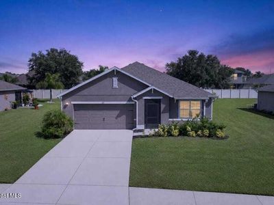 211 Guinevere Dr SW
