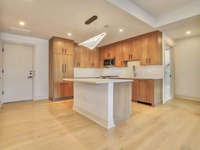 921 Madison St #309