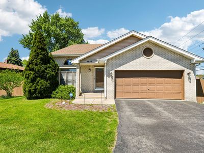 Property at 4858 W 115th St, Alsip, IL