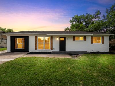 4321 Greenbriar Dr