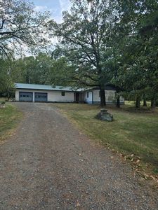 823 Flurry Rd