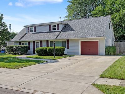 812 Kenosha Rd