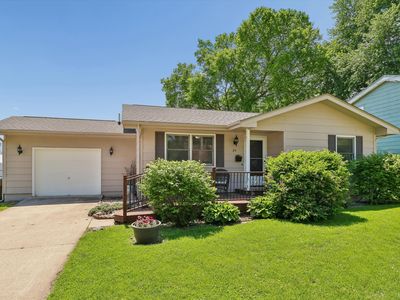 Property at 25 Elm St, Carlisle, IA
