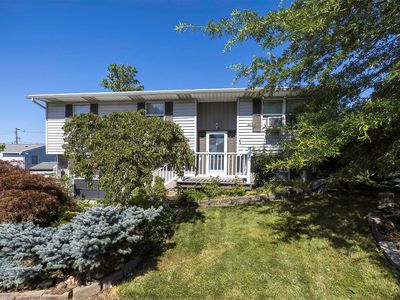 3527 Kristie Dr