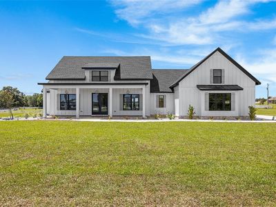 845 NW COUNTRY LAKE DRIVE