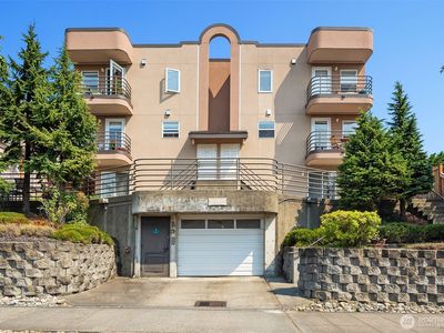 3216 14th Avenue W #202