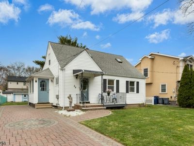 44 JAMES AVENUE