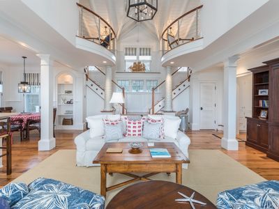 14 N Pasture Ln
