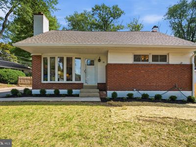 30 Meadowbrook Ln