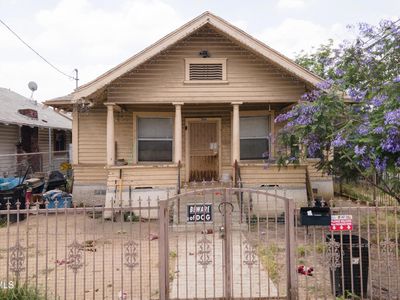 Property at 3000 Darwin Ave, Los Angeles, CA