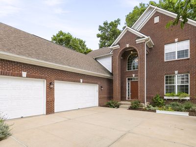 14195 Laura Vista Dr
