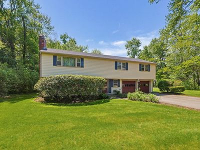 1 Deerfield Ln