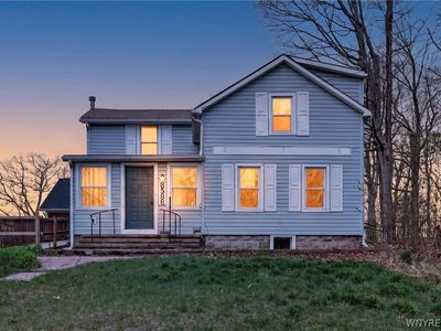8586 Lake Shore Rd