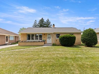 2831 S 76th STREET