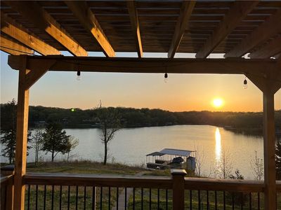 54 SE Lakeview Dr