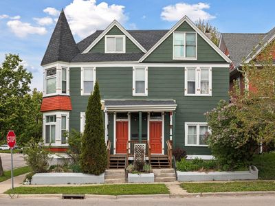 739 Sims Ave