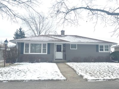 Property at 2305 W Grove Ave, Waukegan, IL