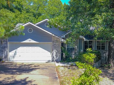 27 Quantock Hills Dr