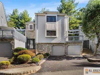 14 Snowbell Ct
