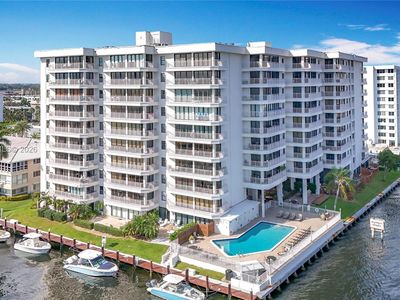 3100 NE 48th St APT 507