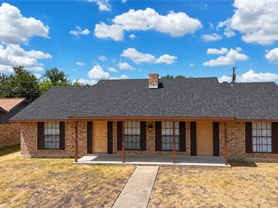 910 Saratoga Dr