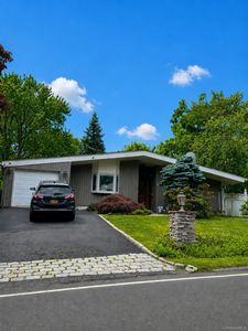 2 Edgewood Road