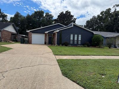 3981 Elmcrest Dr