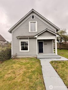3585 E Spokane Street