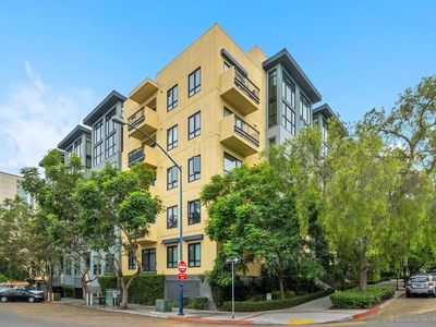 889 Date St Unit 448