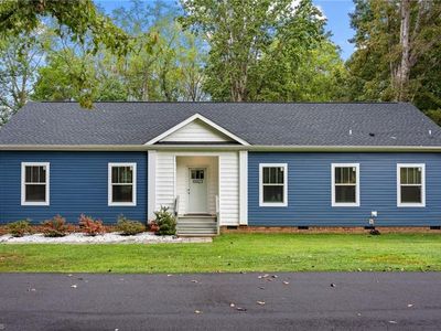 6923 Dexter Dr