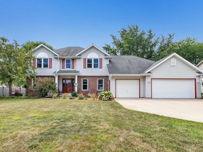 3097 Mercedes Dr