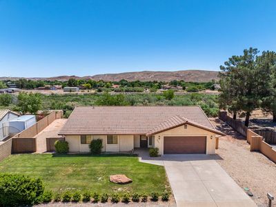 3653 S Mulberry Dr