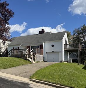 122 Pierce Ave