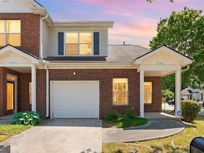 221 Rosewood Way NW