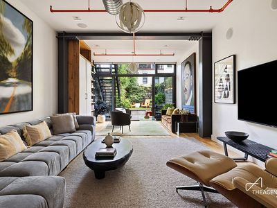237 W 120th St