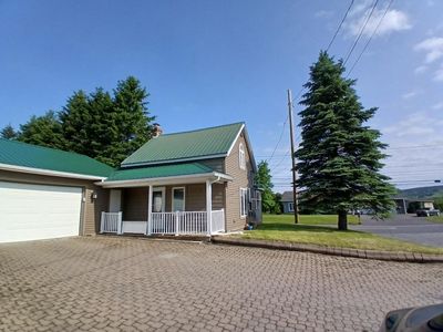 837 Main Street